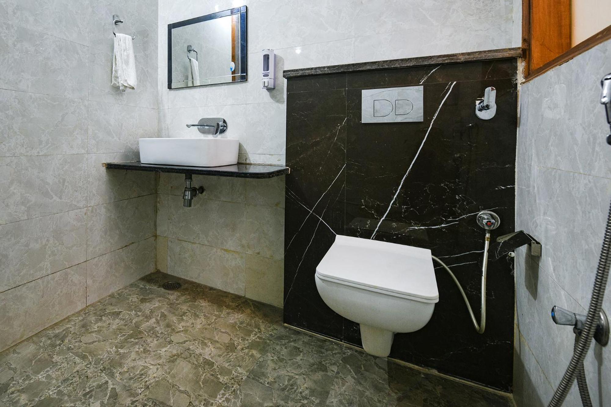 Fabhotel Indian I Γκουργκάον Εξωτερικό φωτογραφία
