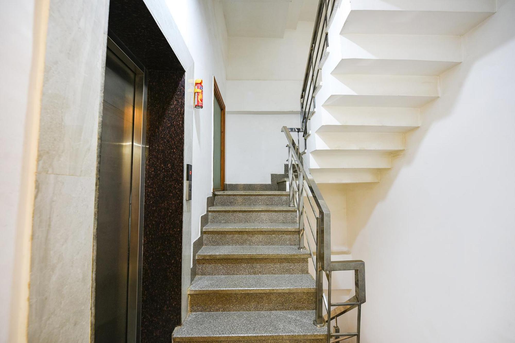 Fabhotel Indian I Γκουργκάον Εξωτερικό φωτογραφία